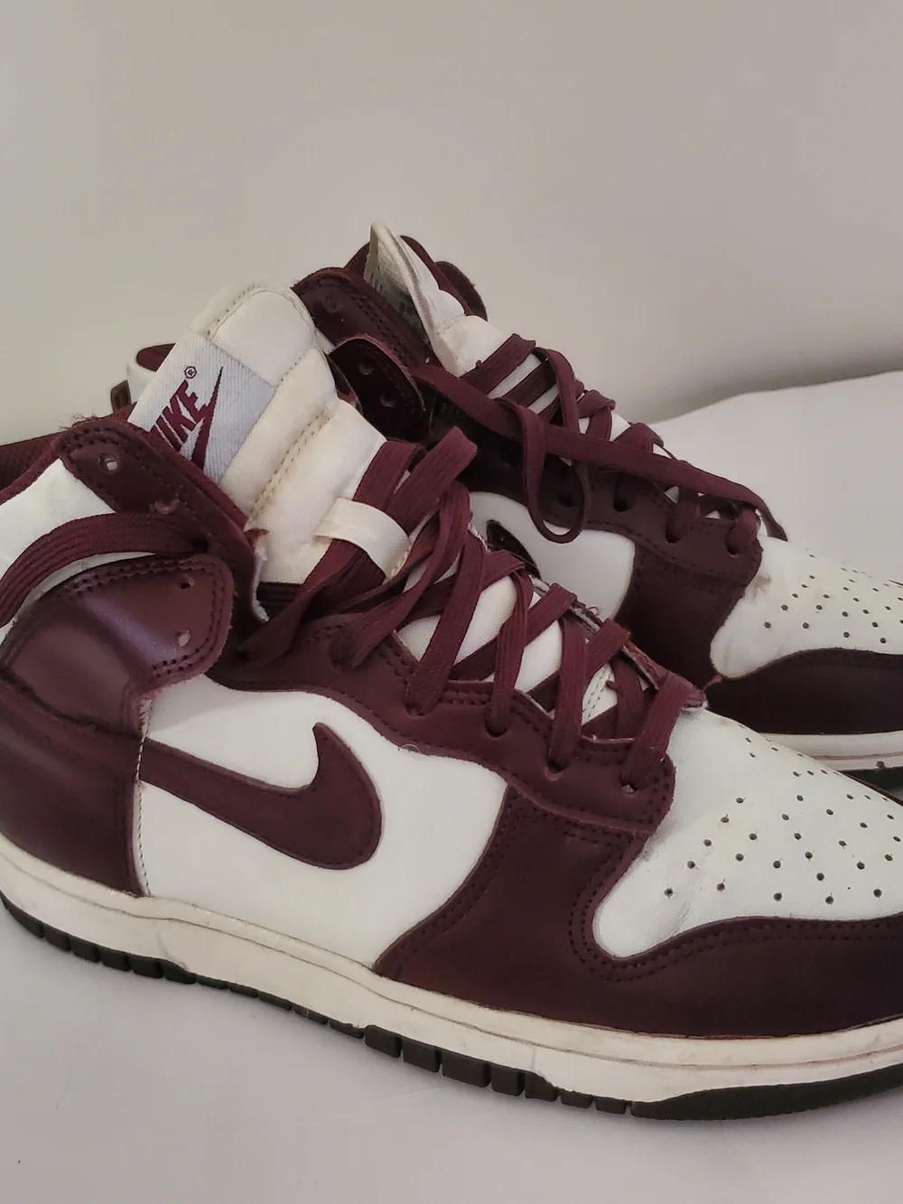 Nike Men’s High-Top Sneakers in White and Burgundy